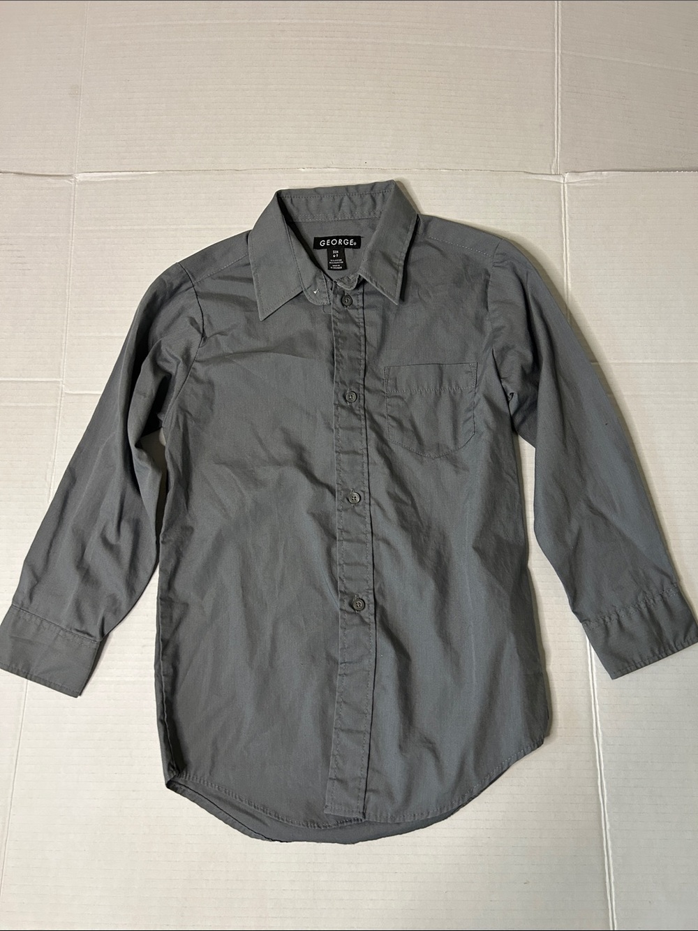 George Boys Size 6-7 Slim fit 
 Long-Sleeve Button-Up Shirt - Gray